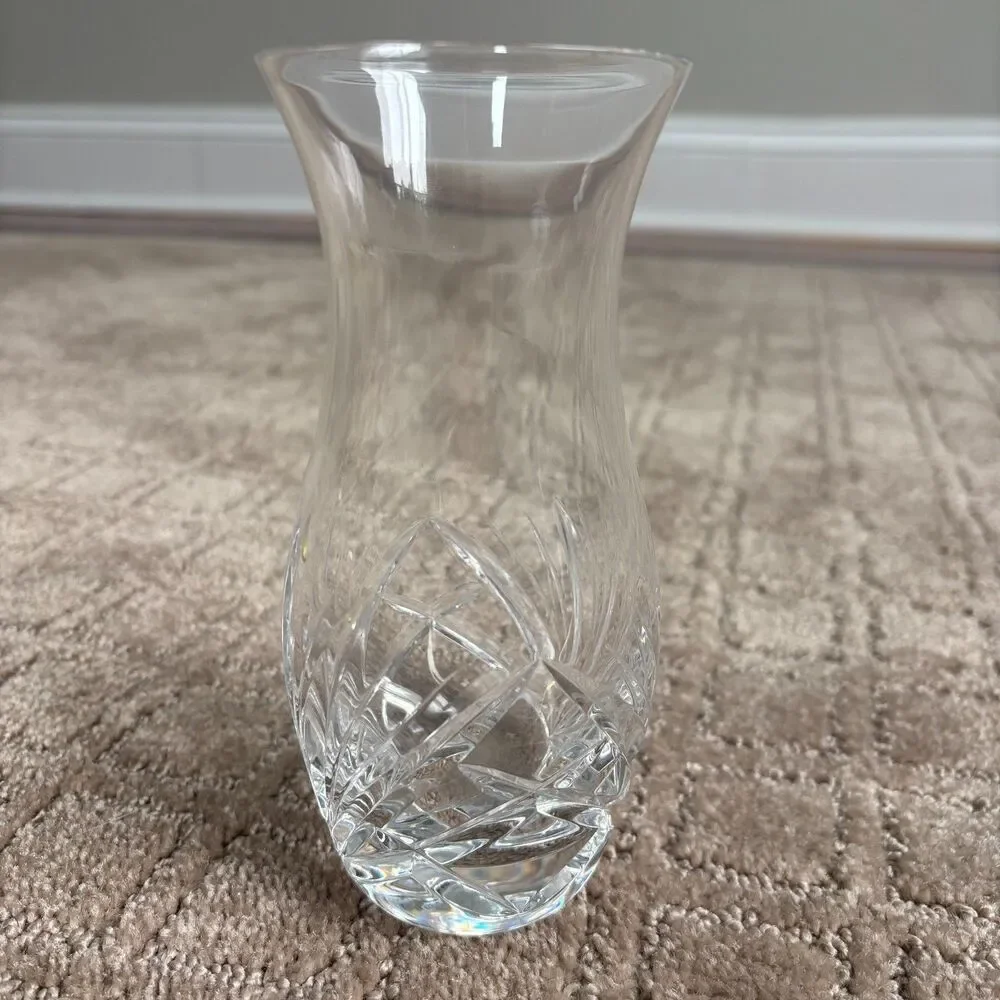 Wedgwood Majesty Pattern 7in Tall Clear Crystal Cut Floral Flower Bud Vase